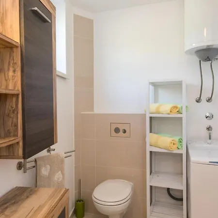 Salvagno Apartment Punat