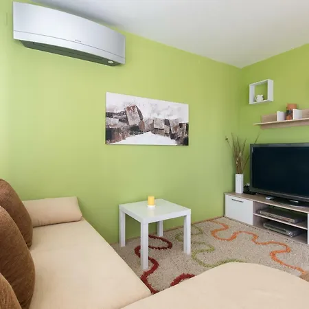 Salvagno Apartment *